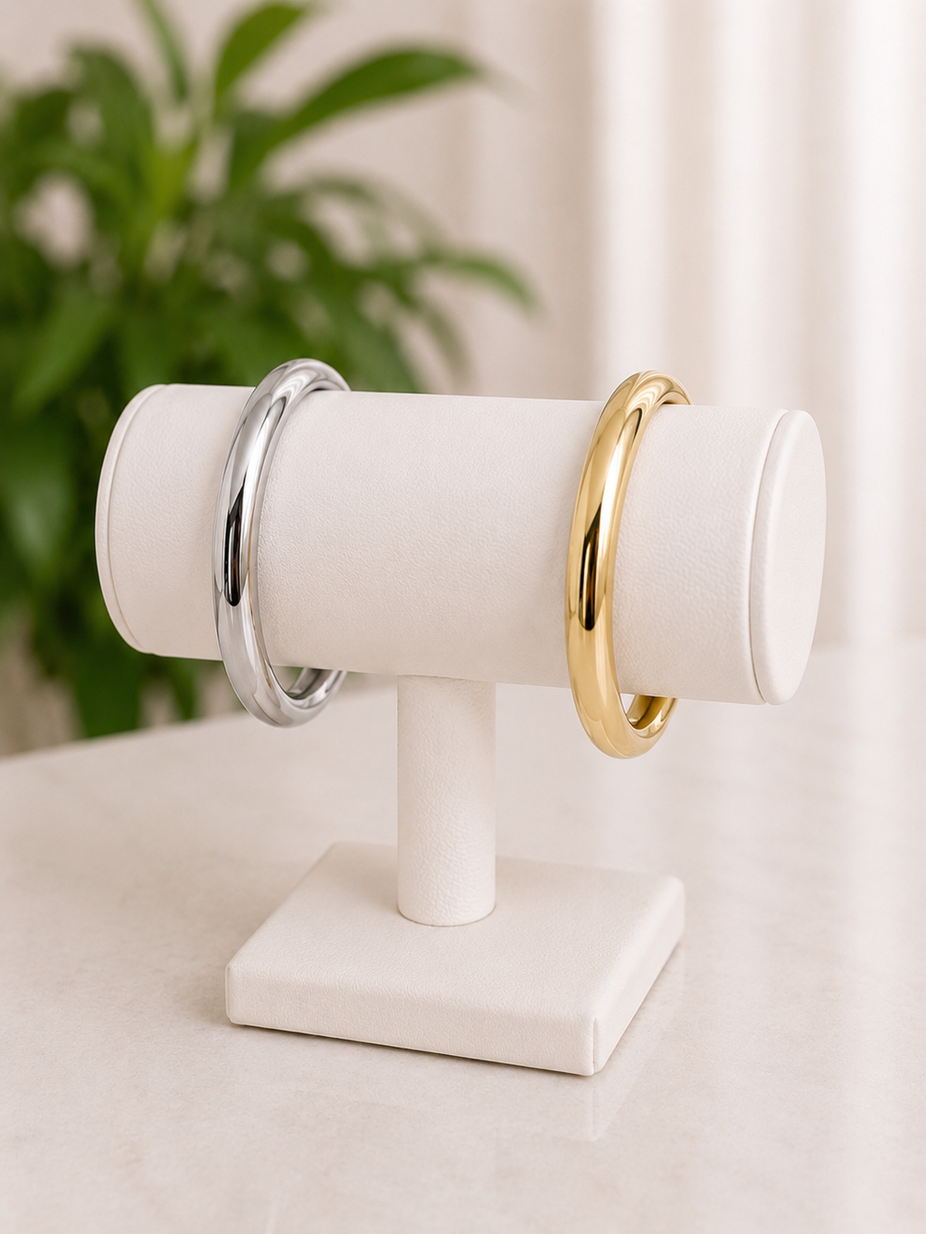 Honey Halo Bangle
